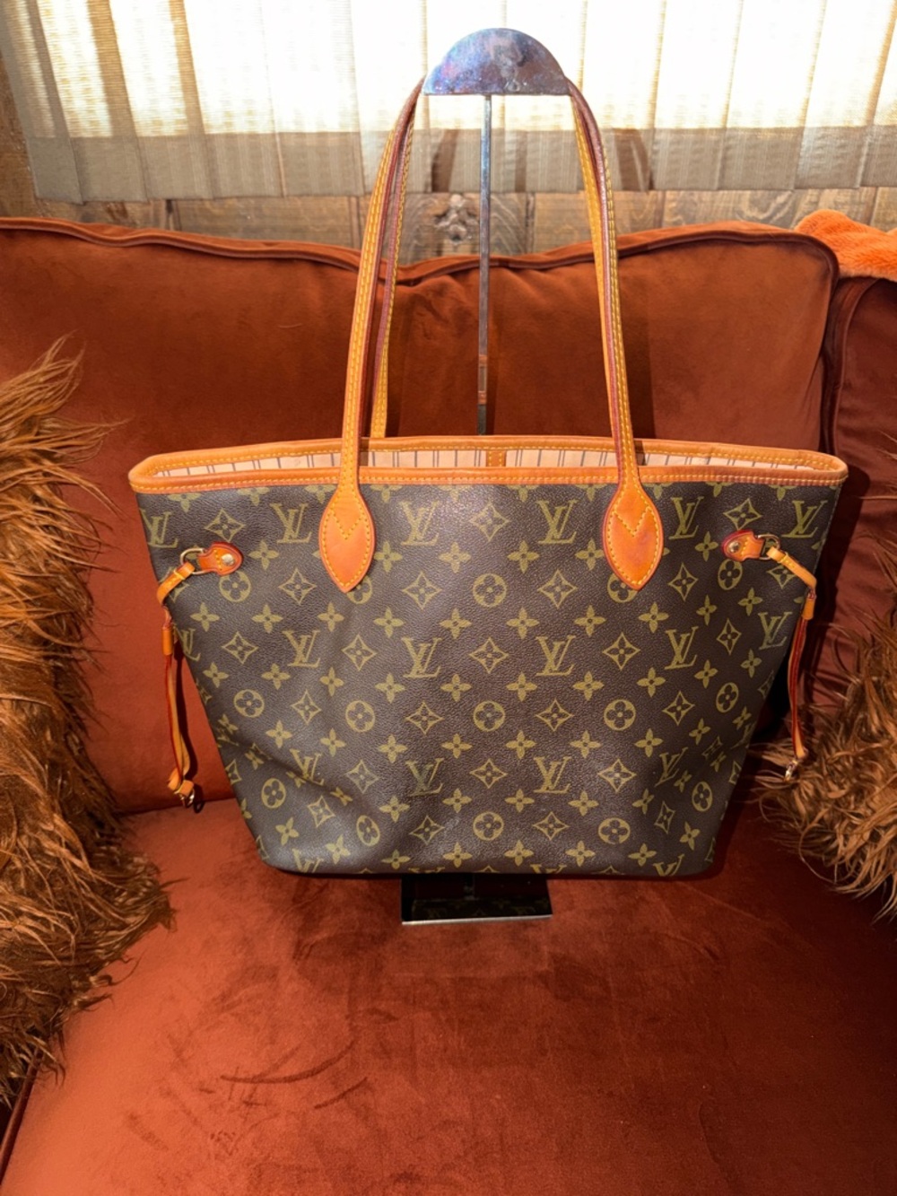 Louis Vuitton Monogram Canvas Neverfull Tote MM